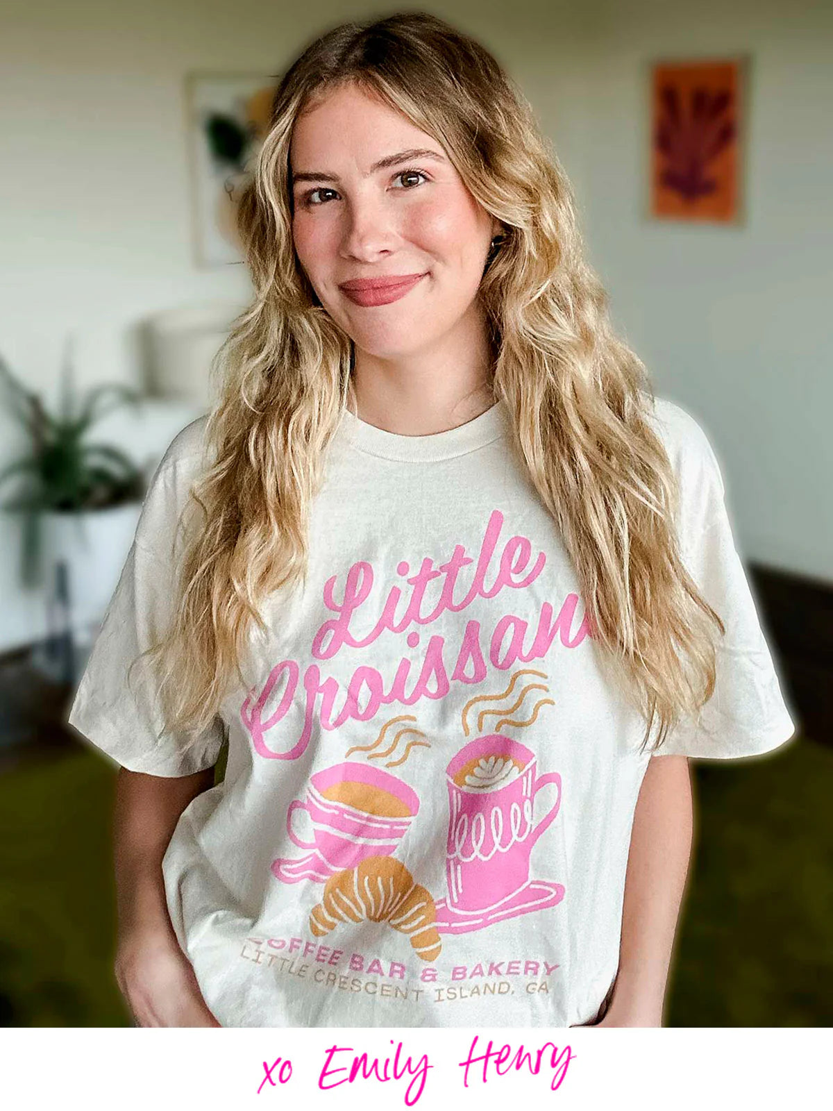 Emily Henry - Little Croissant Coffee Bar Unisex T-Shirt