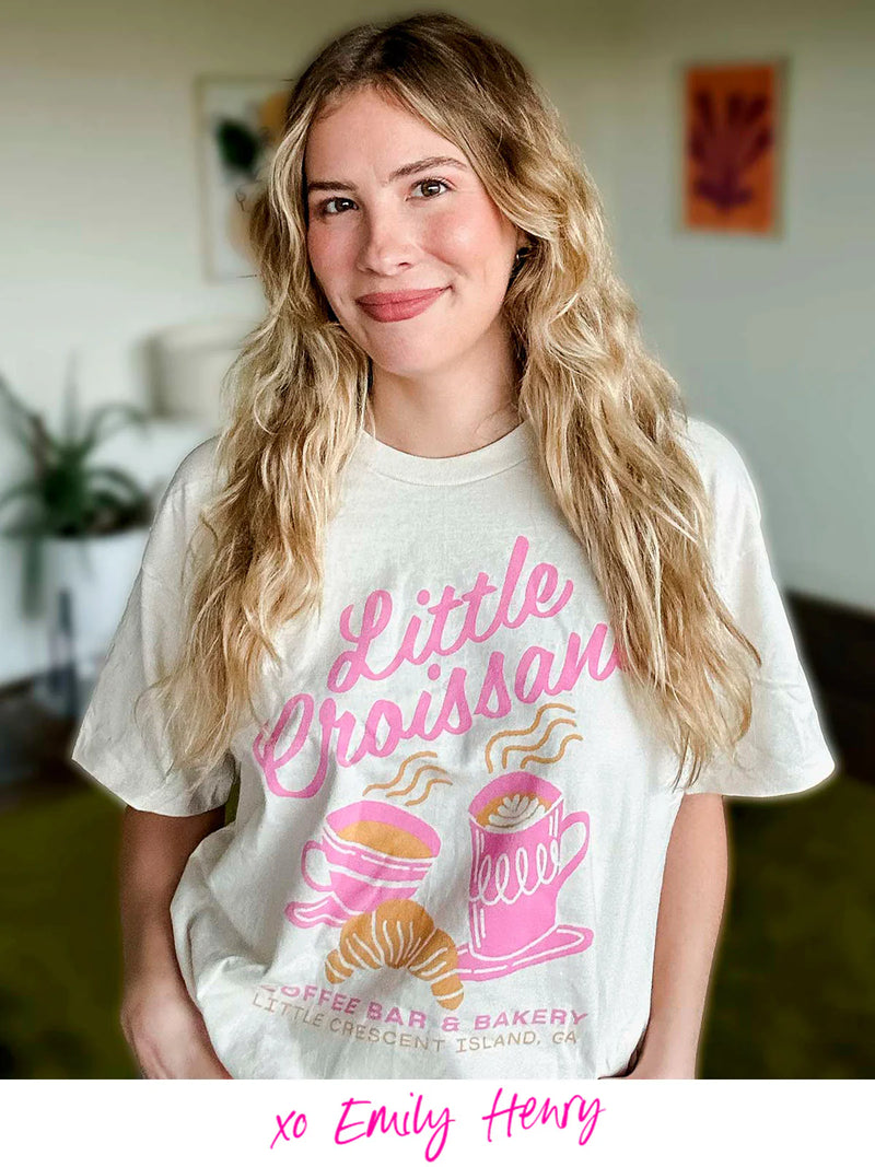 Emily Henry - Little Croissant Coffee Bar Unisex T-Shirt