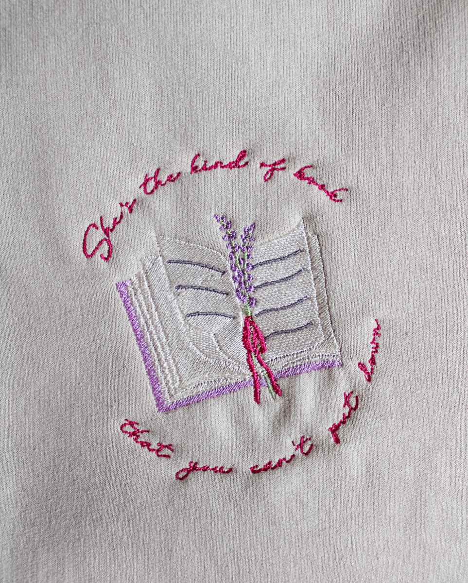 WEFIL Embroidered Crewneck