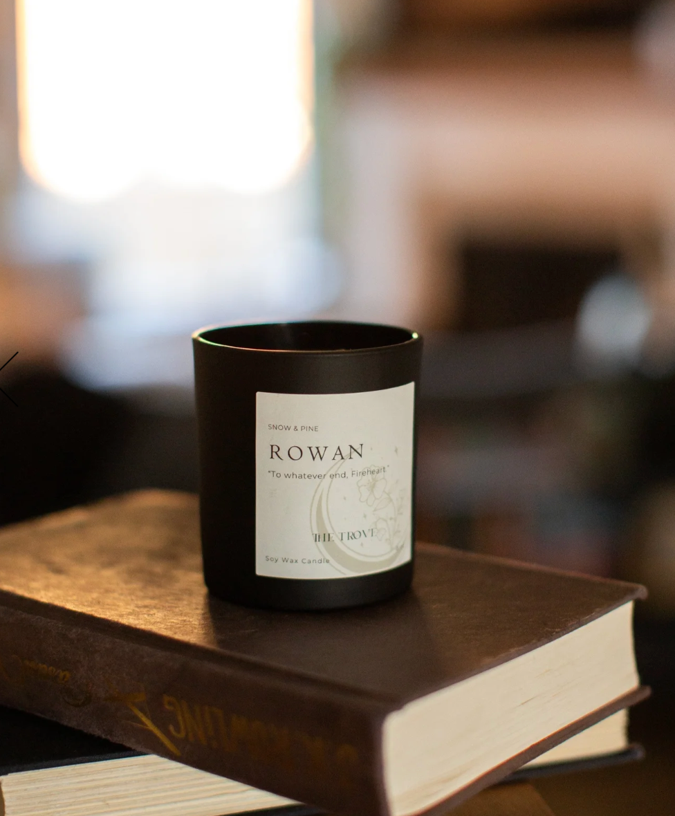 8 OZ CANDLE: TOG - Rowan