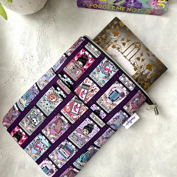 The Romance Reader Tarot Cards - Zippered Book Sleeve - Hopeless Romantic