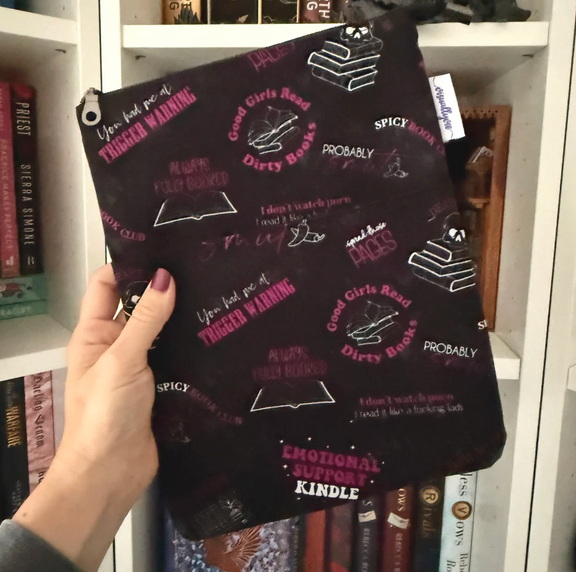 You’re a Reader! - Zippered Book Sleeve - Hopeless Romantic