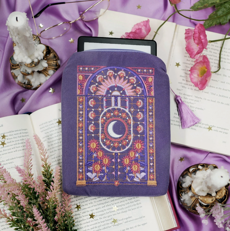 Iridescence E-Reader Sleeve - Purple
