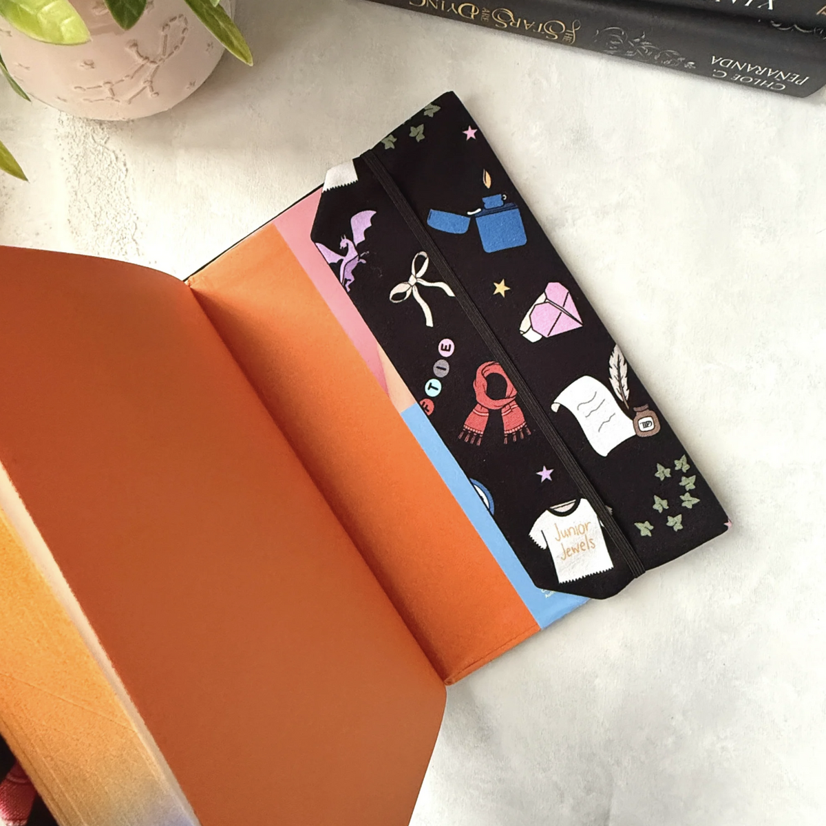 Swiftie Icons - Fabric Dust Cover