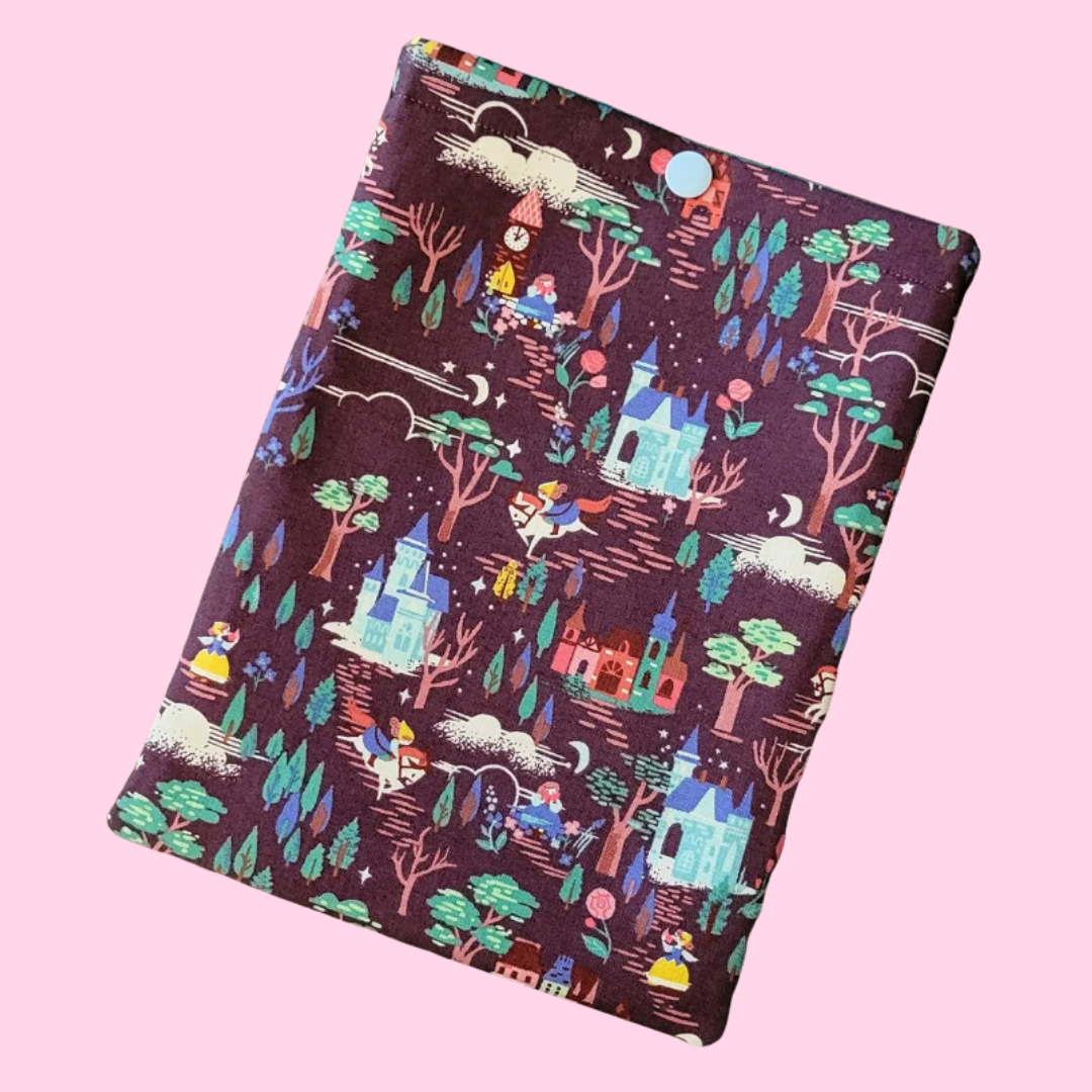 E-Reader Sleeve - Romantasy Castles