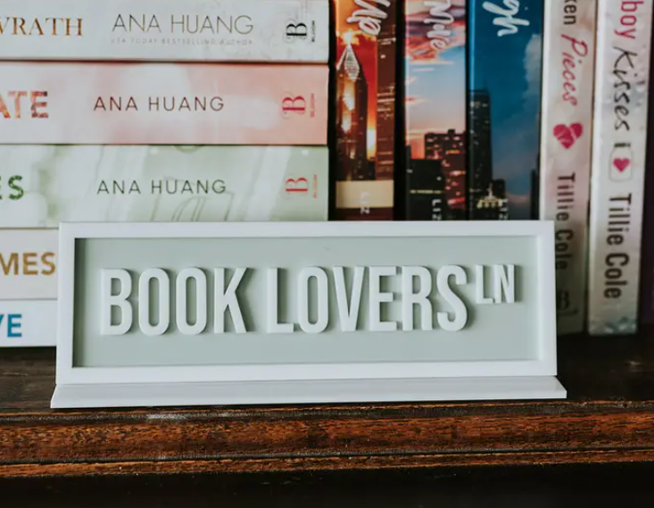 BOOK LOVERS LN ACRYLIC SHELF SITTER W/STAND