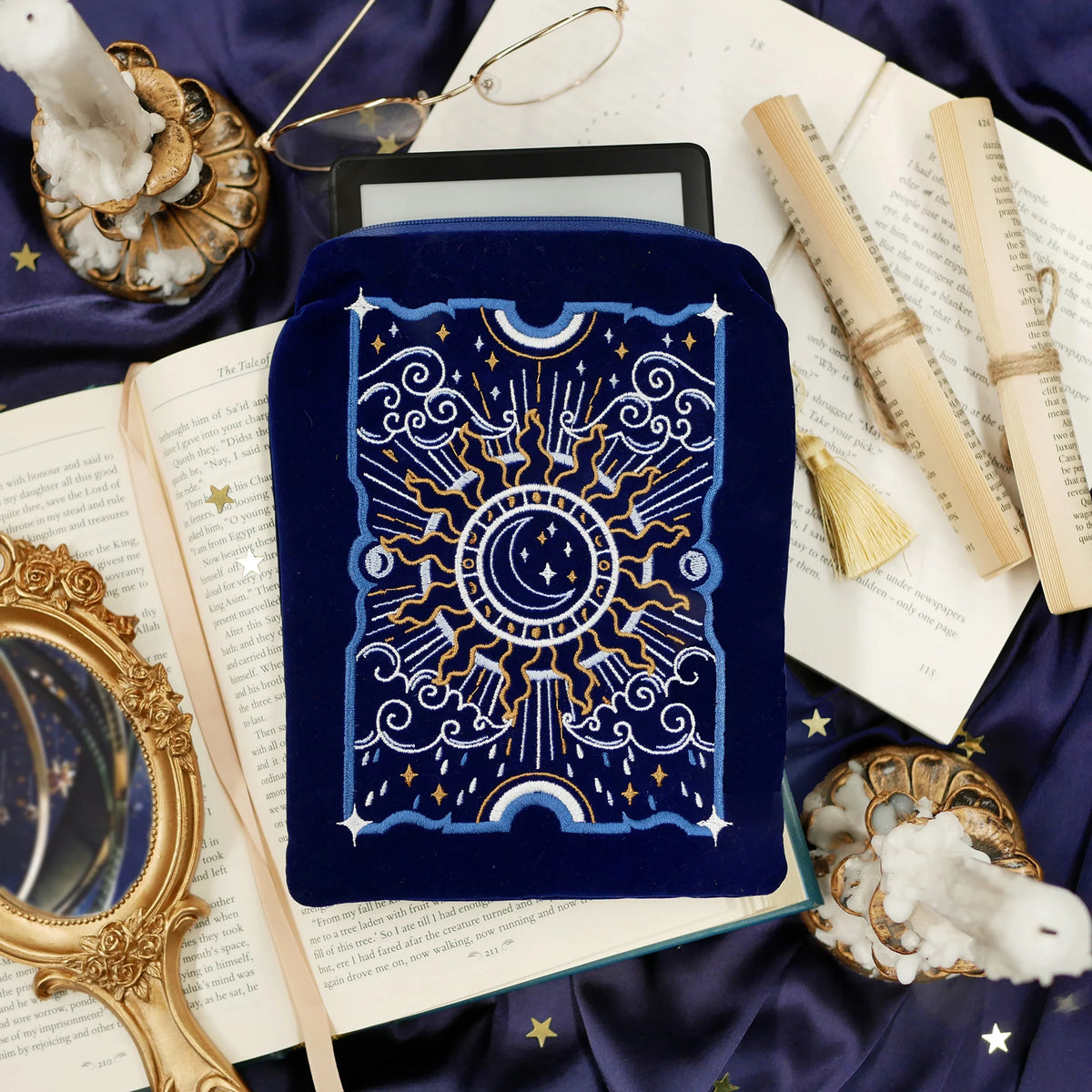 La Lune E-Reader Sleeve - Quirky Cup Collective